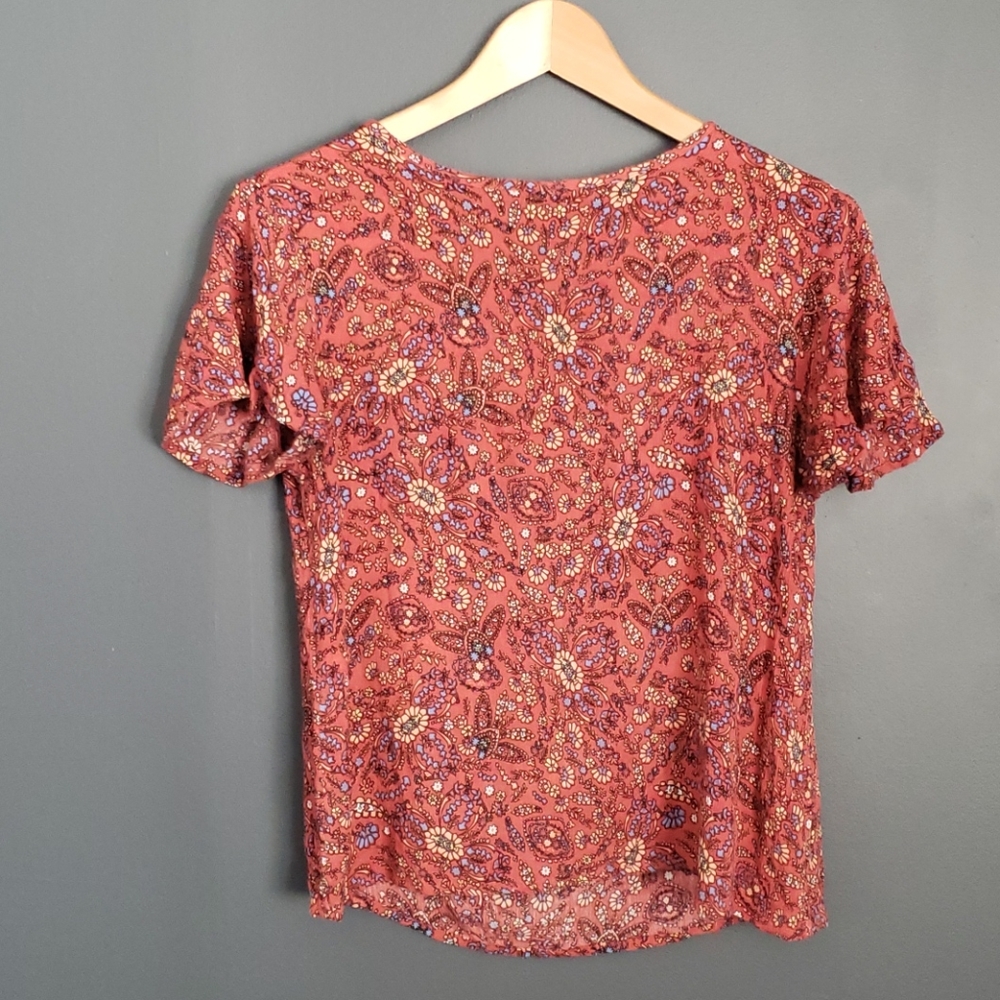 Red shirt